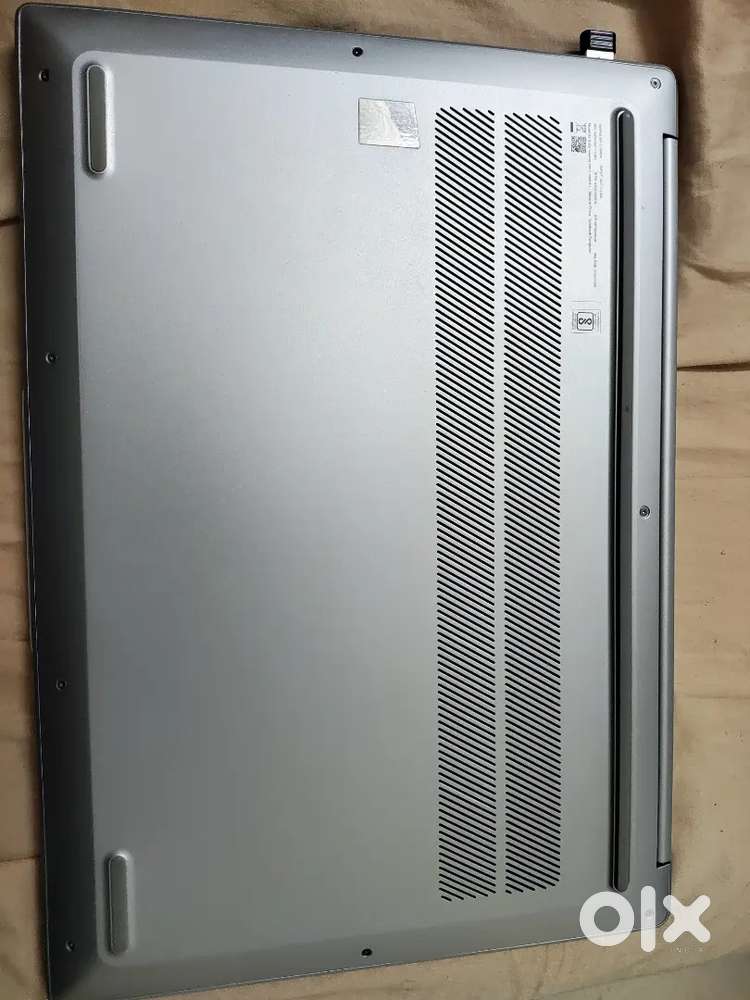 Lenovo Slim 5 AI PC  Core Ultra 5  16GB  1TB SSD  16  FHD Webcam