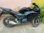 Cbr 150 r black