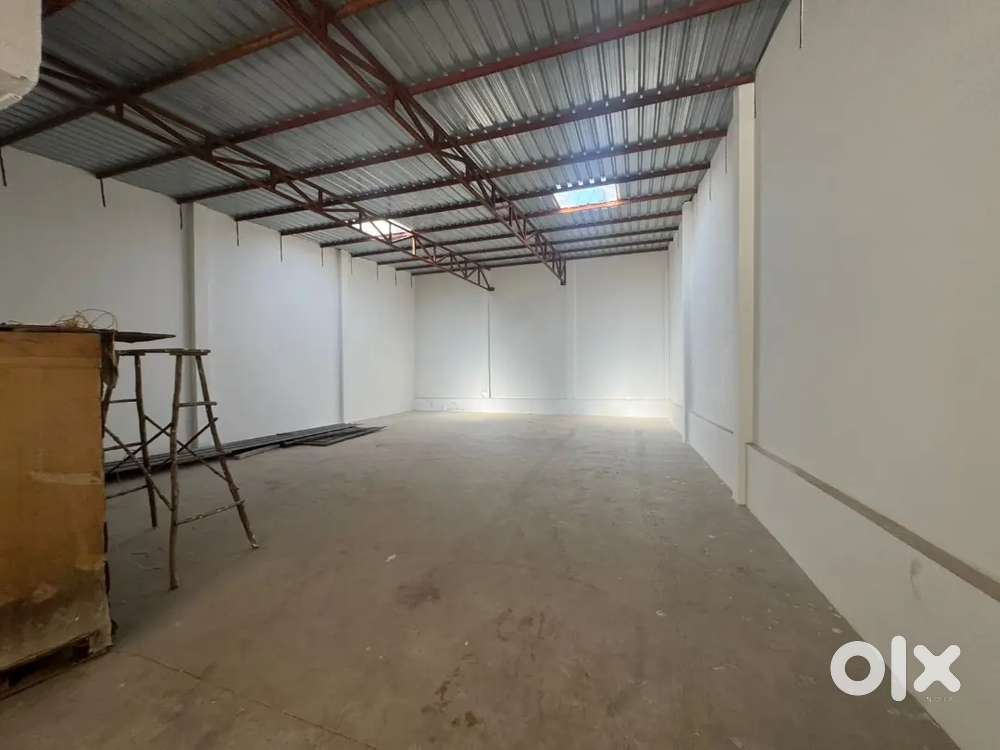 Godwon purpose land avilable on 100 feet road