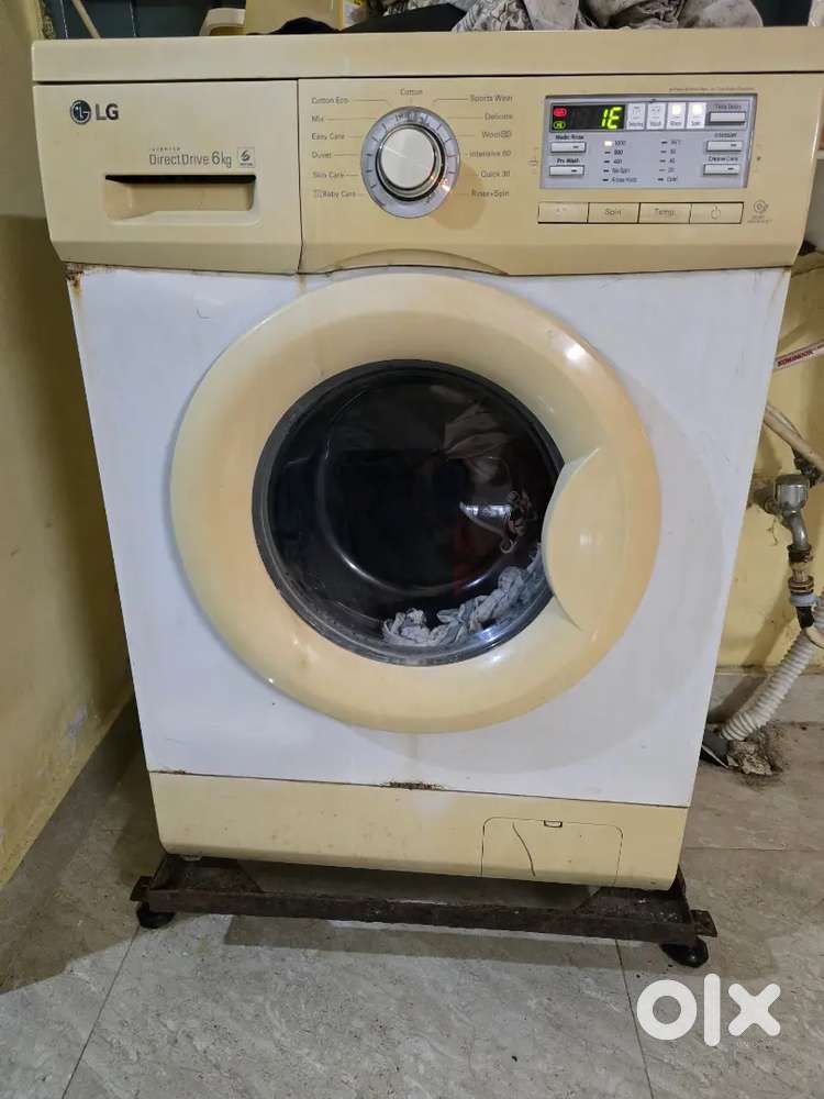 LG 6 Kg Inverter direcr drive 6kg front load Washing machine-working