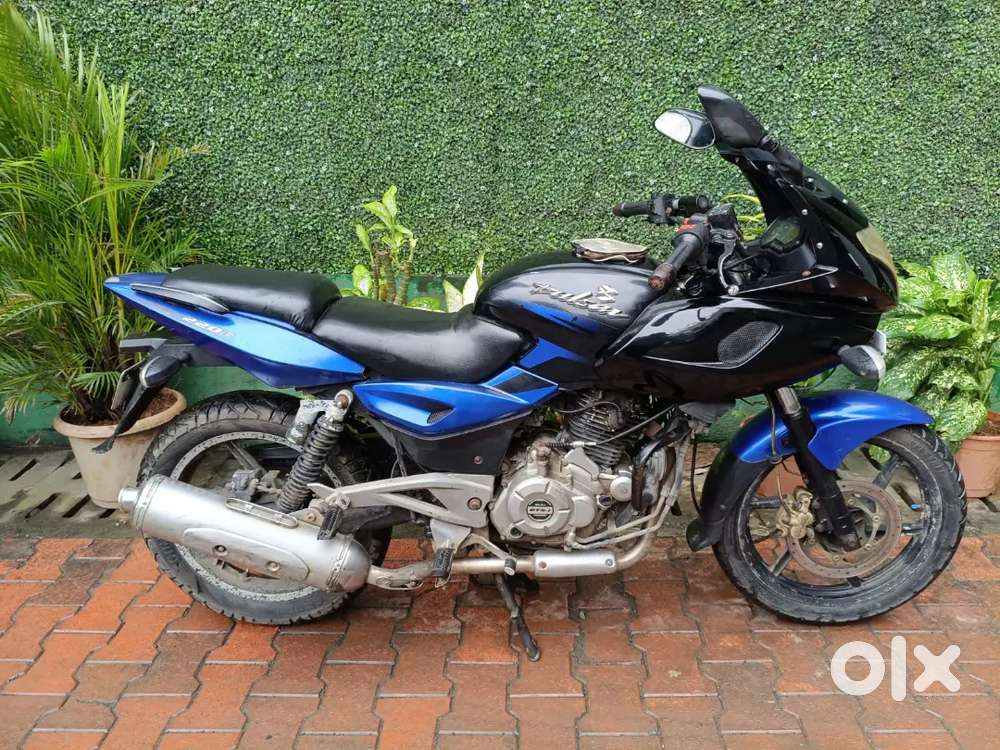Pulsar 220 In Good Condition