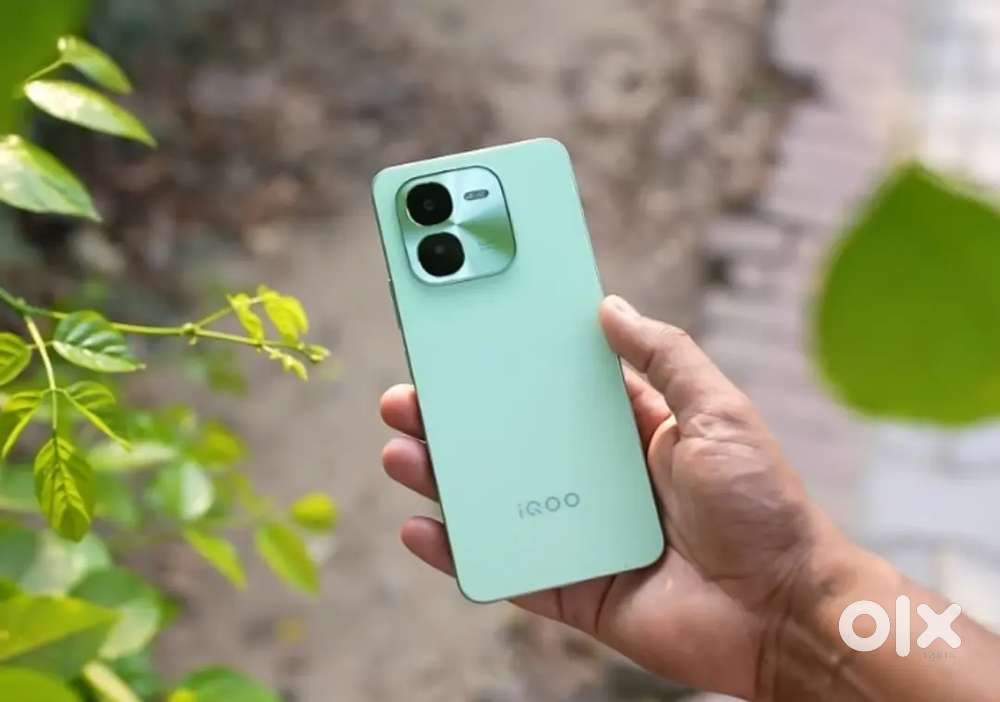 iQOO Z9X   5g   6gb RAM 128 storage