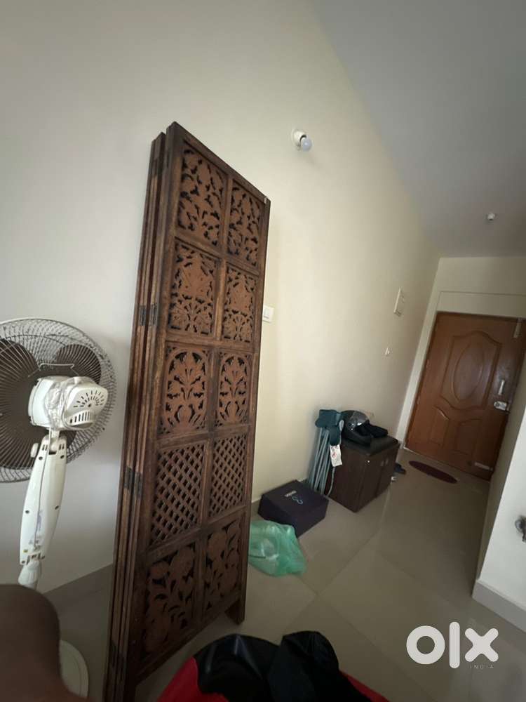 Wooden room divider /partitioner