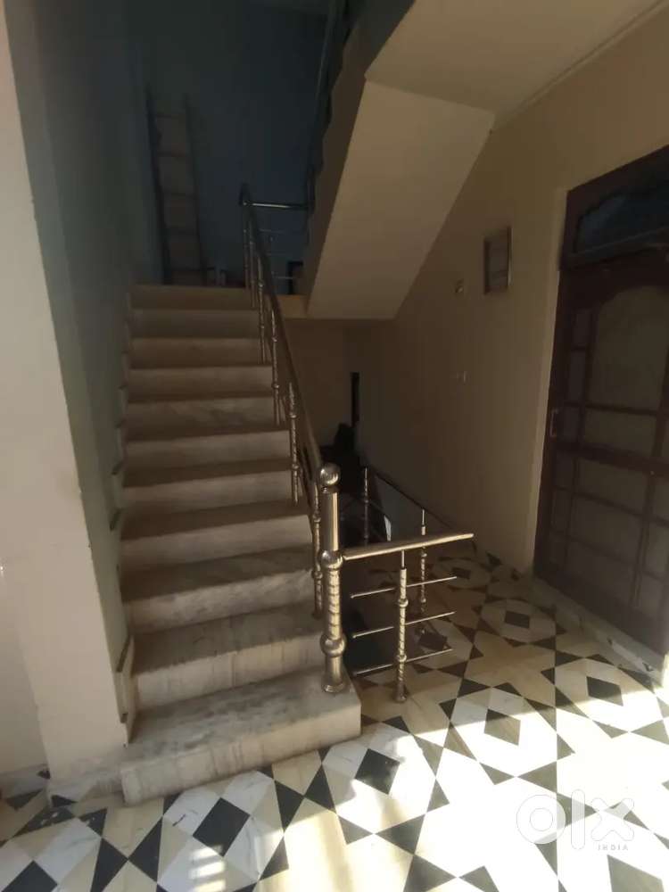 House for rent in bantalab lane no 06