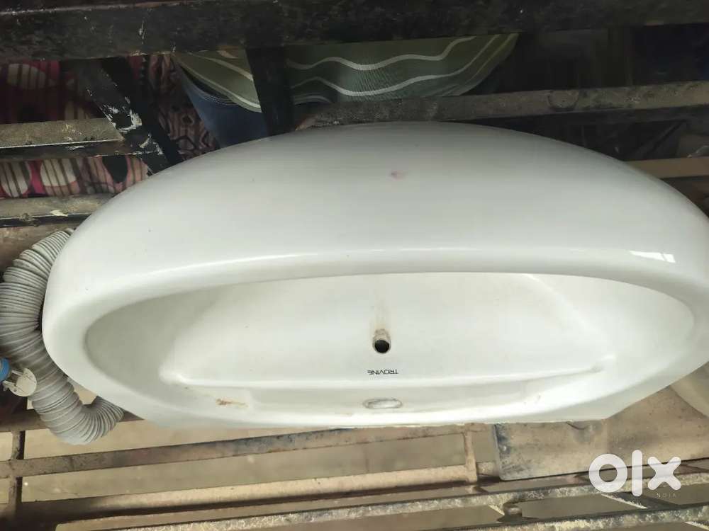Wash basin