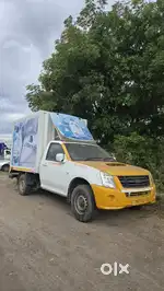 Isuzu 2014 container body