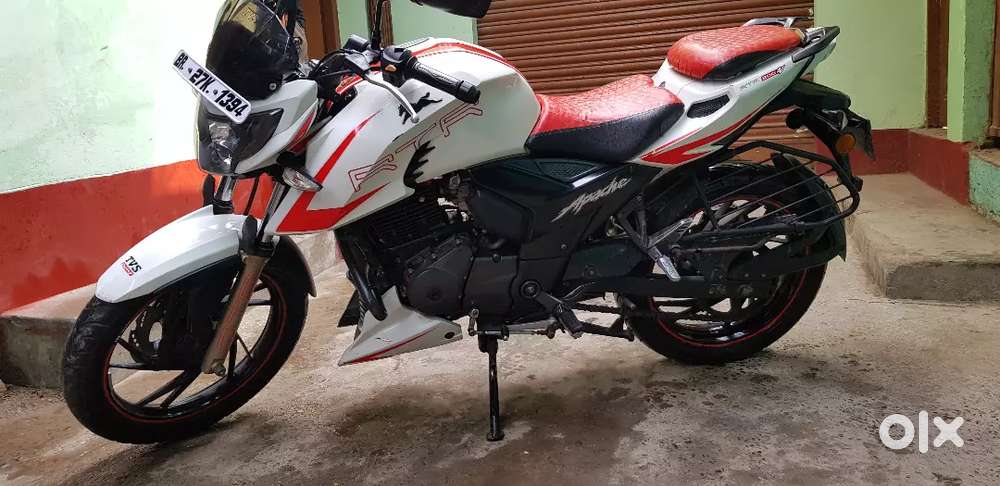 Apache RTR 200 4v, 1st owner, regularly serviced,helmets & tools