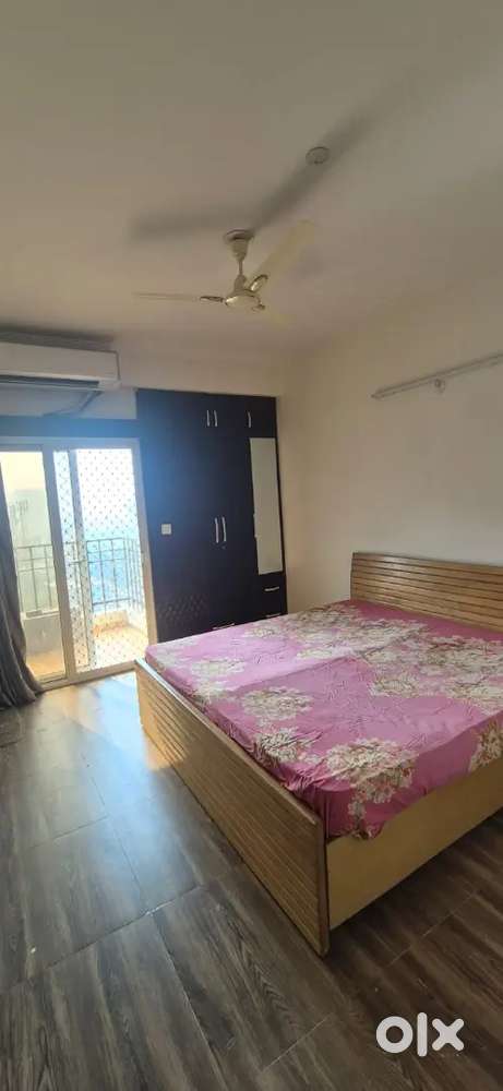 2 BHK Fully Furnished for Rent in Himalaya Pride, Greater Noida West