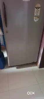 Good condition singal door fridge