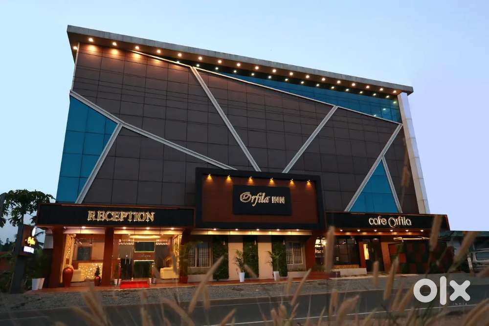 Reception staff for Business class Hotel cochin