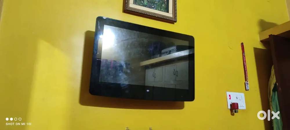 2 tv to sale lcd and colour tv