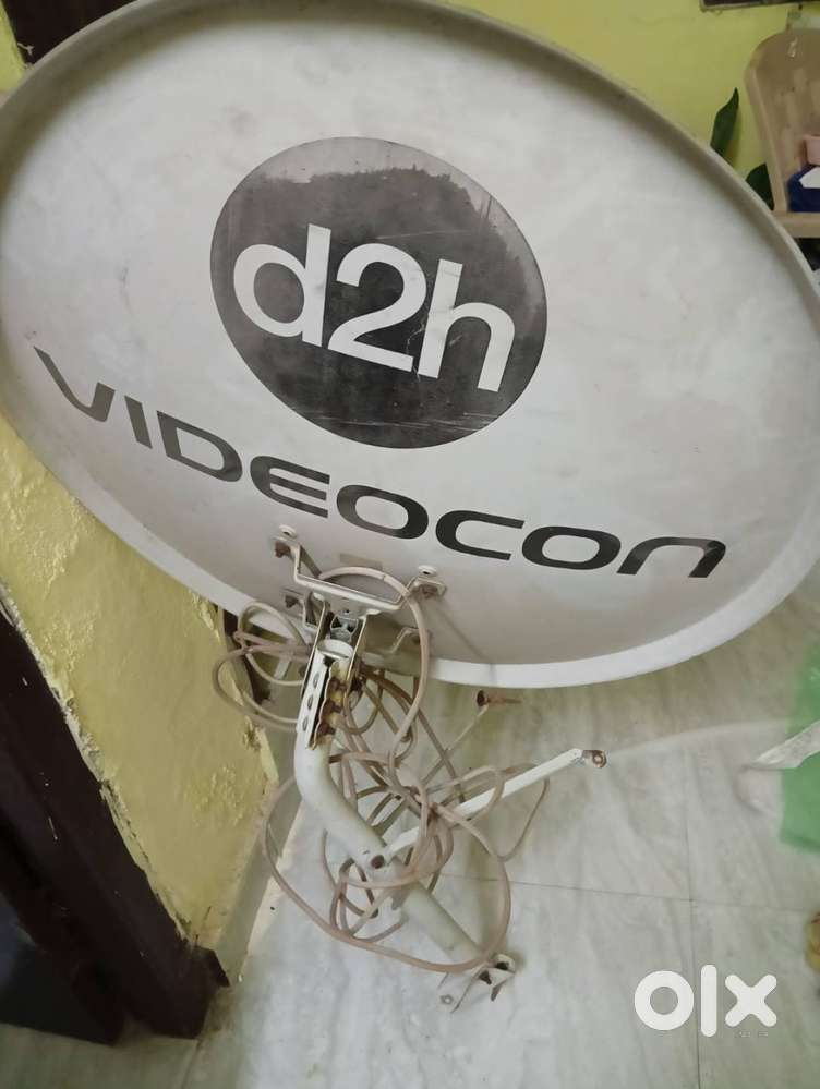 Videocon D2H Setup box with remote and 3RCA wire