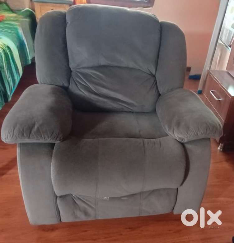 Rocking with recliner sofa