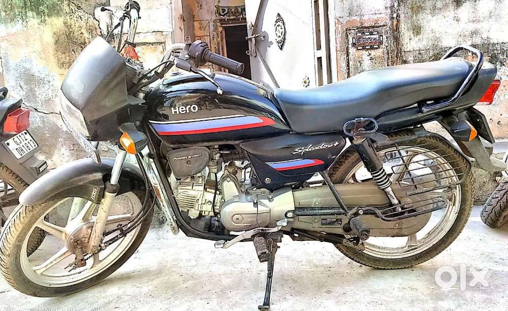 Hero splendor plus.