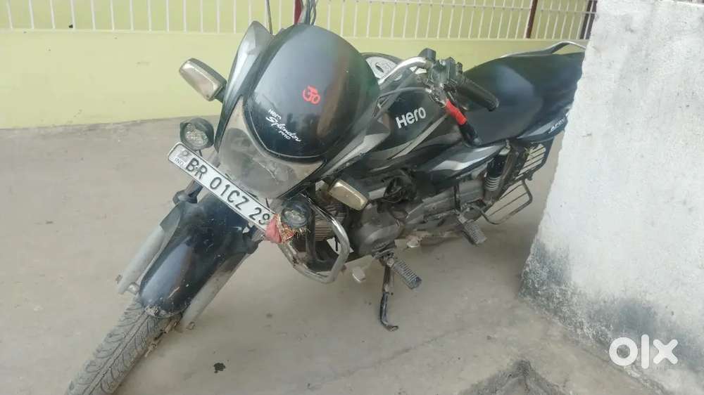 One kick start very good condition bike
