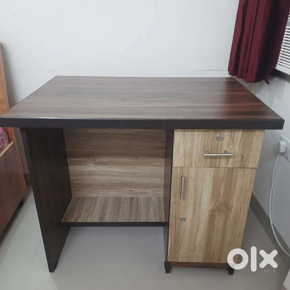 Study table / Office table/ computer table / kids table