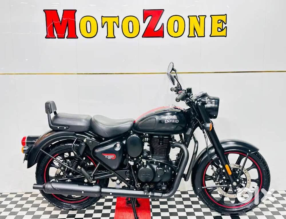 RE  CLASSIC 350CC 2023 MODEL [ WITH ABS BRAKE, STEALTH BLACK ]