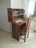 Computer or counter table in good condition