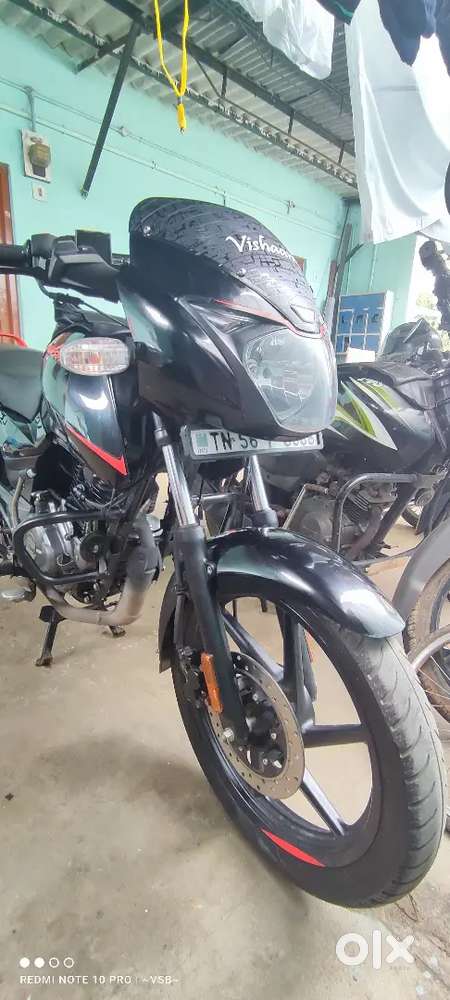 Pulsar 125, black, look like new