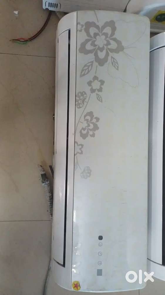 Air condittioner available and service available