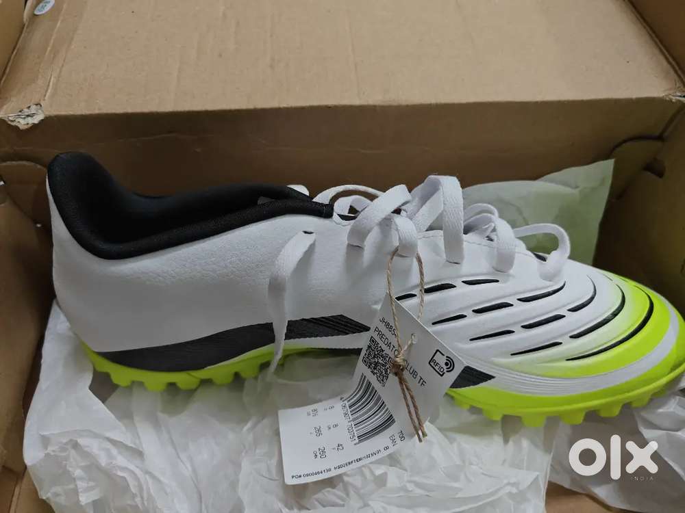Predator Club TF (Football shoes)