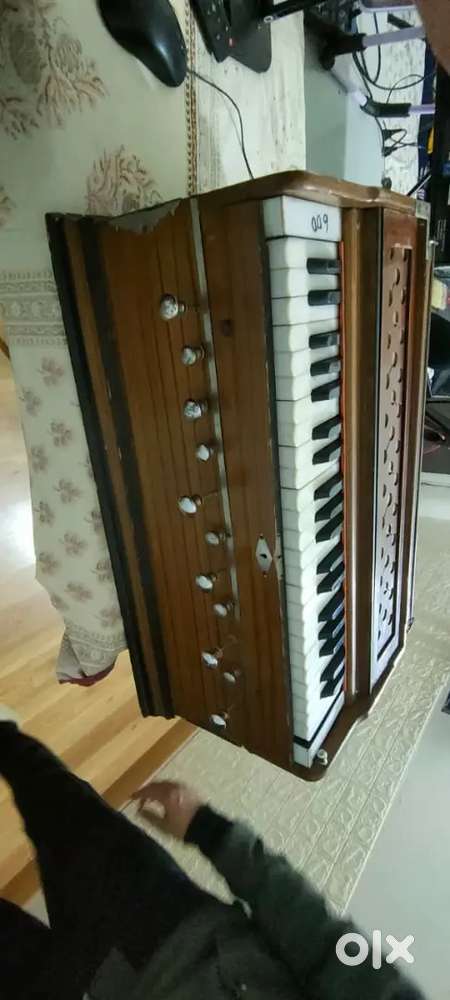 Harmonium for sell