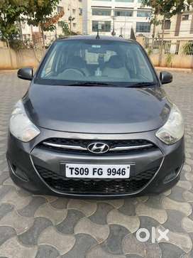 Hyundai i10 Sportz, 2011, Petrol