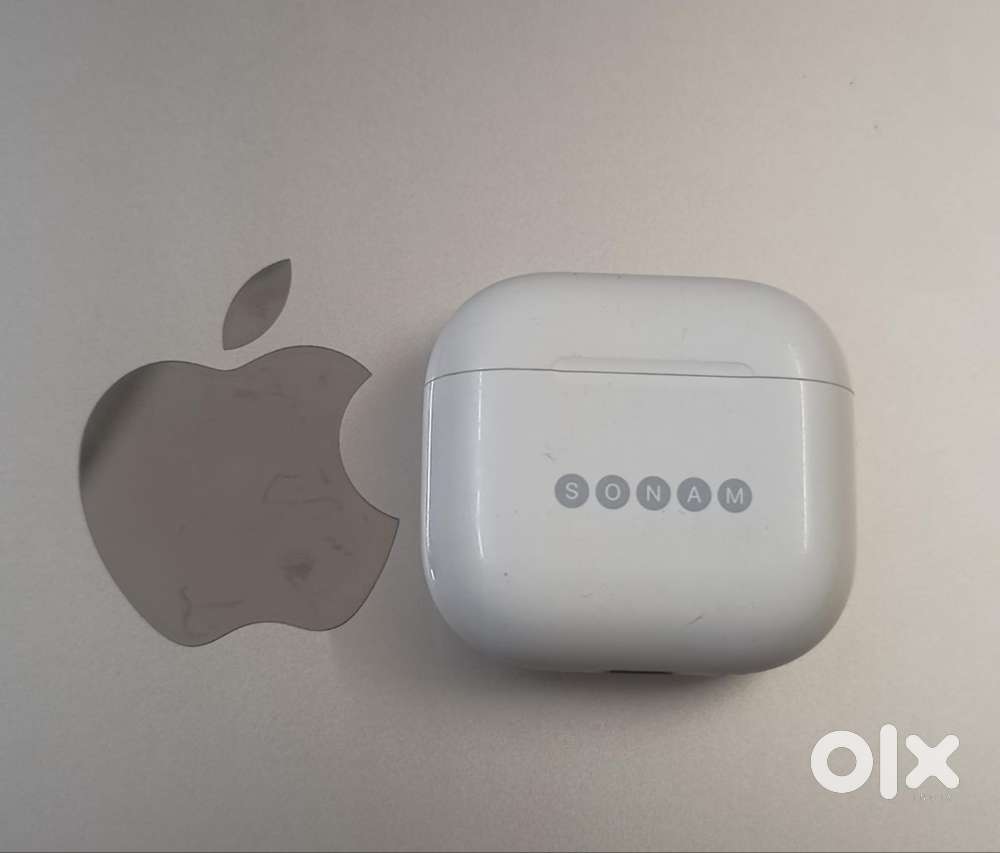 AIRPODS (apple earbuds)