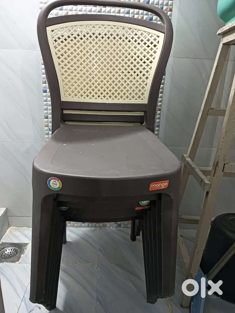 New Chairs 600rs/chair