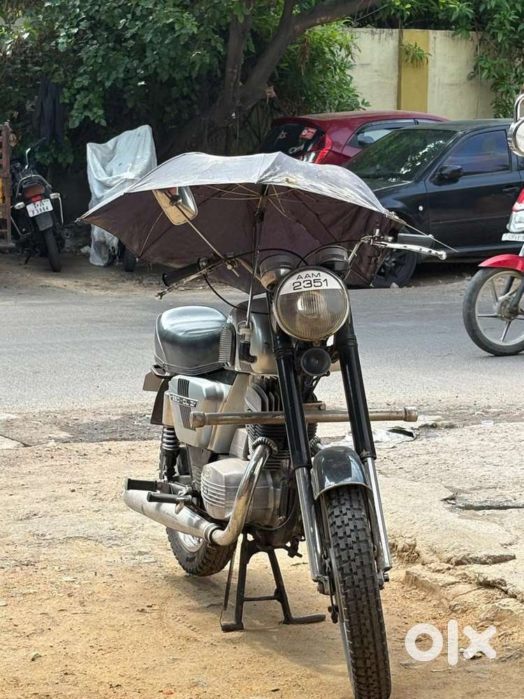 Yezdi CL2 up for sale