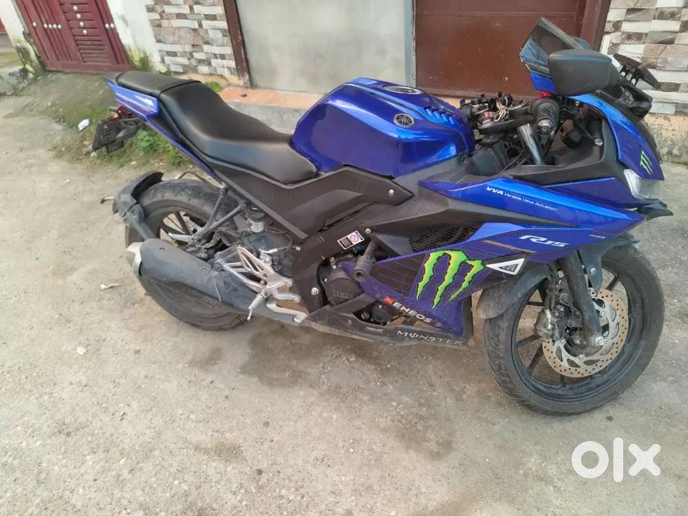 Yamaha R15