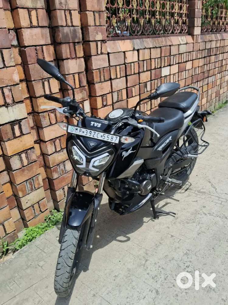 Showroom condition raider 125