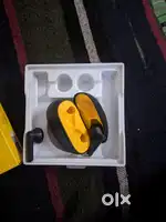 Realmi ear buds t01 only 4 day old