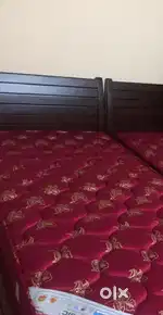 2 SINGLE COT WITH MATTRESS