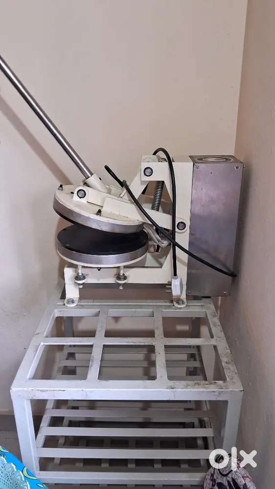 Chapathi making machine