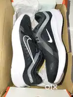 Nike Man Black Quest 5 road running shoes Mrp 6295 Size 7