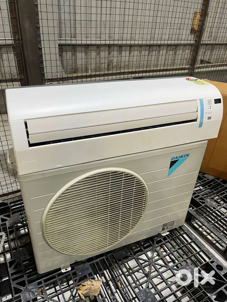 Daiken 1.5 Ton 3 star split Inverter AC (White) Brand New - Open Box