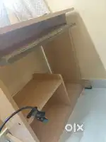 Computer table