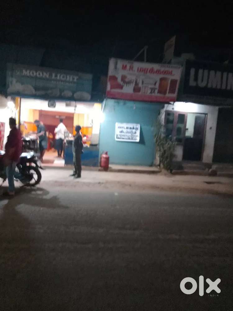 2 cent shop for rent near Amman Kovil bus stop, Kulashekaram.