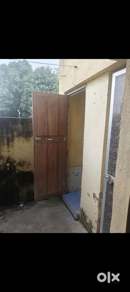 2BHK room  6000