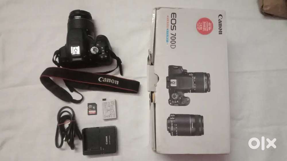Canon EOS 700D