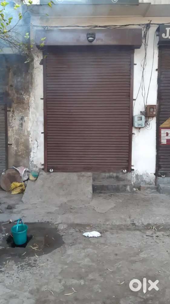 Shop for rent, jamal singh road, ludhiana.