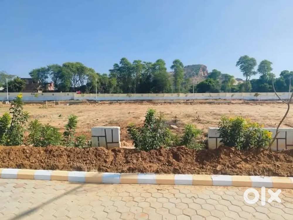बेहतरीन गेटेड कॉलोनी में प्लाट ले