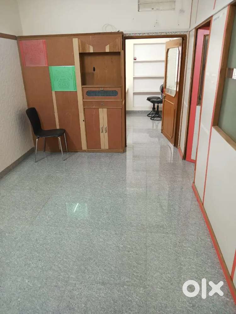 Fully furnished office with Air Conditioner for CA/Architect/IT etc.