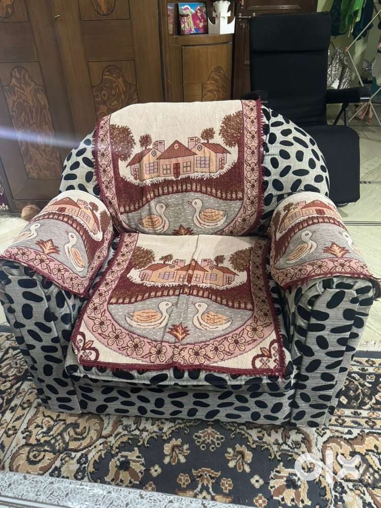 Sofa set for sell with cover