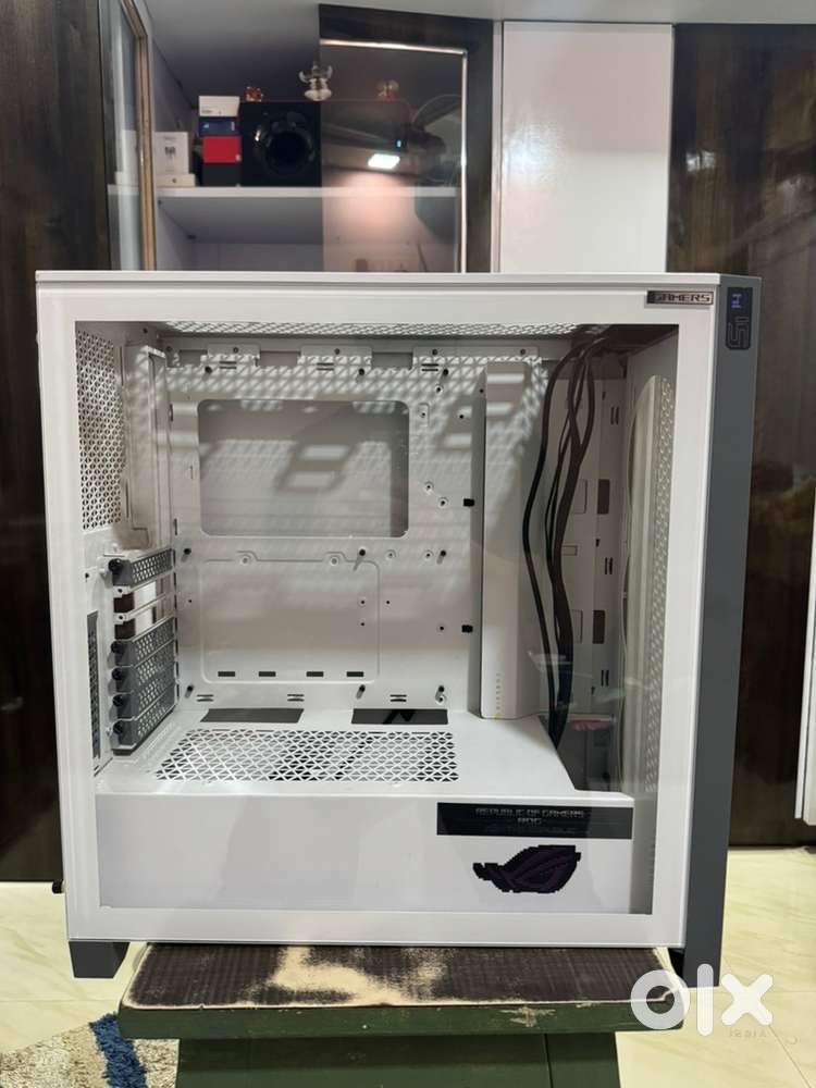 Corsair 4000D Airflow TG (White) PC Cabinet (Excellent Condition)