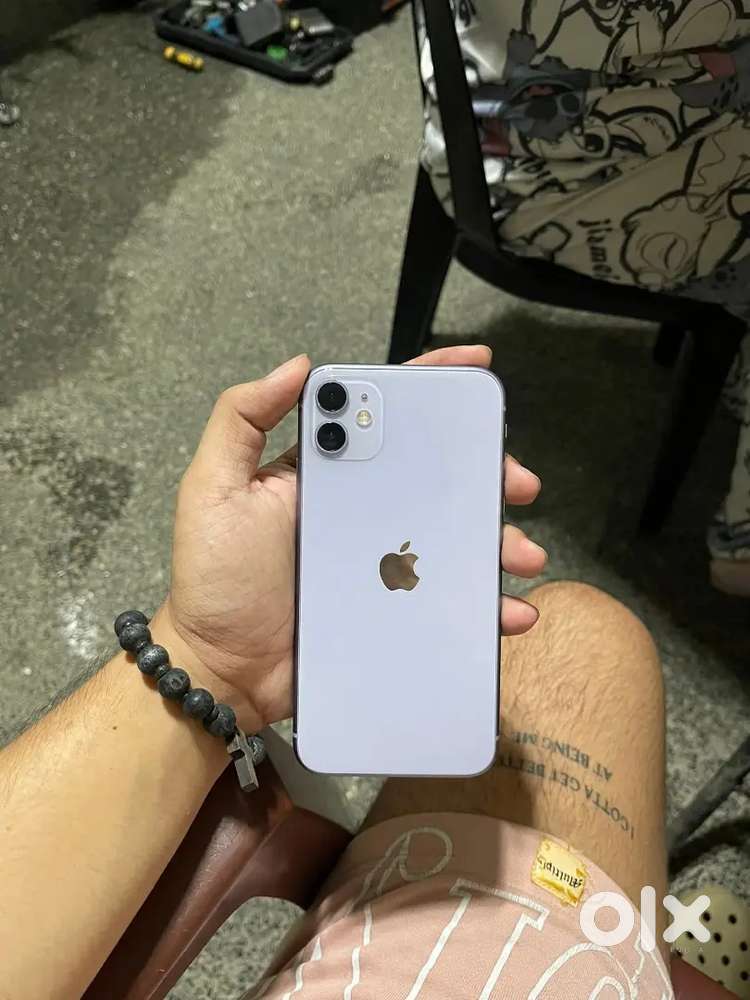 I phone 11 64gb 85% health