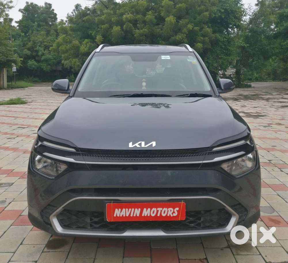 Kia Carens, 2022, Petrol