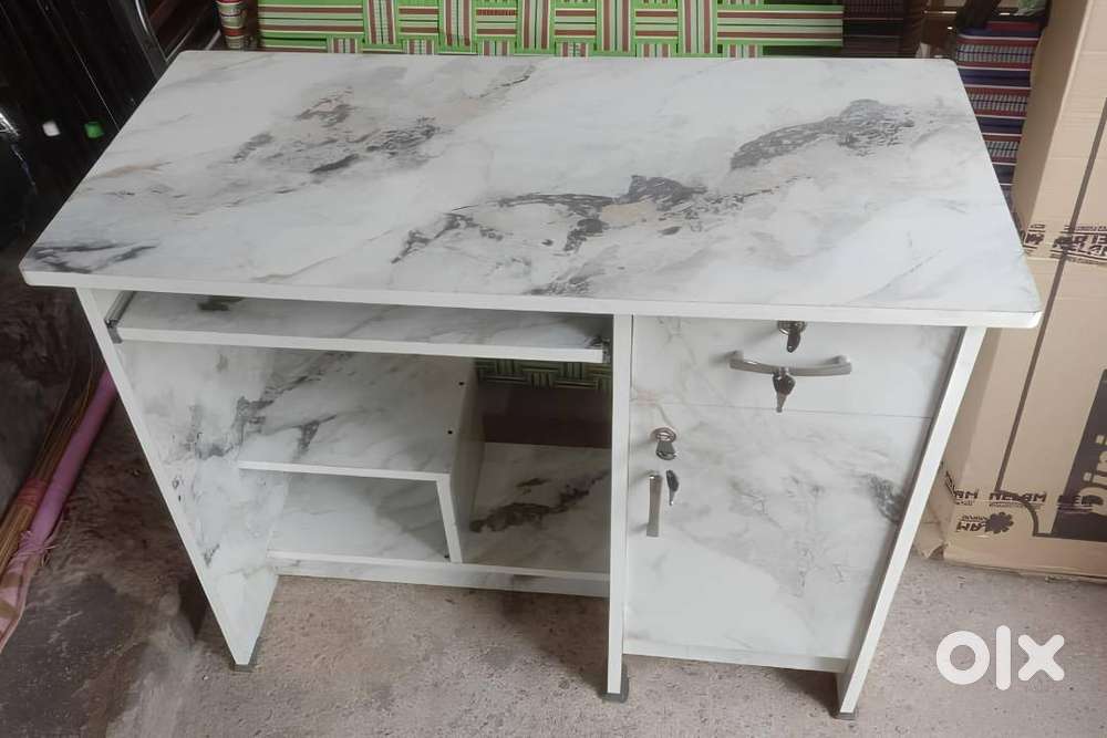 New Fresh (Unused) Wooden Computer Table / Office Table / Study Desk