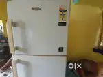 Double door refrigerator